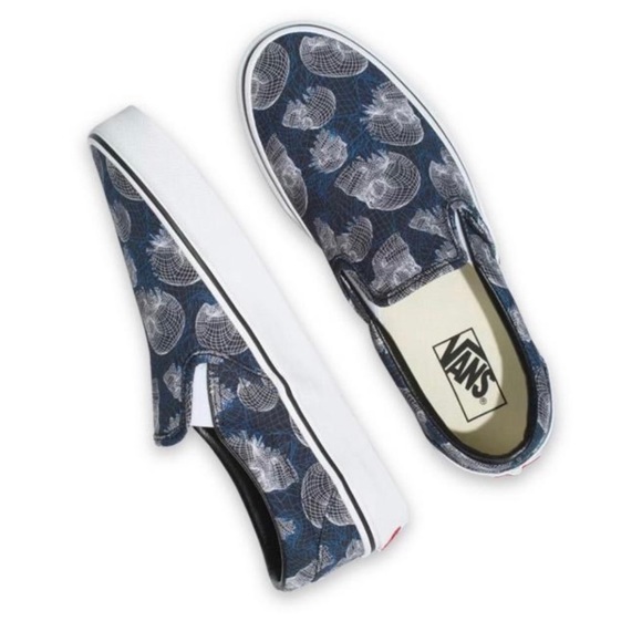 Vans Classic Slip-On Wireframe Skulls new in box - Picture 4 of 4